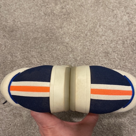 Like new Rothy’s Lace-Up Sneaker (8) - Picture 7 of 8